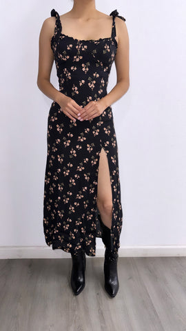 Cariño Floral Midi Dress- Black