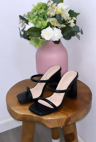 Lead The Way Classic Heel- Black