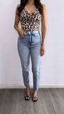 Everardo High Rise Straight Legs Jeans- Light Wash