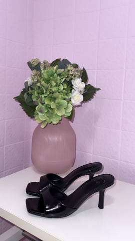 Flirty Topic Heels- Black
