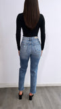 Maciel High Rise Mom Jeans- Medium Wash