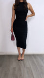 Todo Cambio Ruched Midi Dress- Black