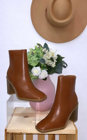 Maplewood Ankle Booties- Chestnut